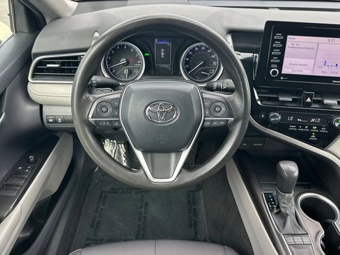 Used 2022 Toyota Camry LE w/ Convenience Package FWD image 15