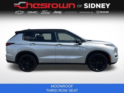 Used 2025 Mitsubishi Outlander 4WD Plug-In Hybrid