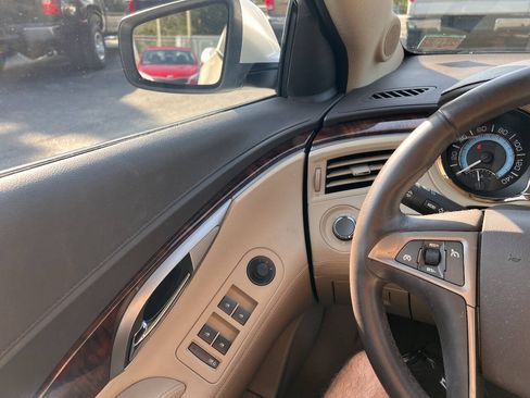 Used 2010 Buick LaCrosse CX FWD image 13