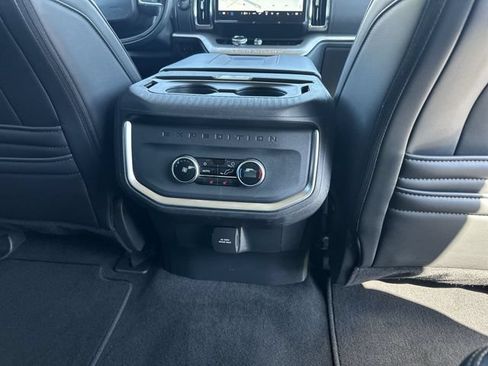 Certified 2025 Ford Expedition Platinum AWD/4WD image 24