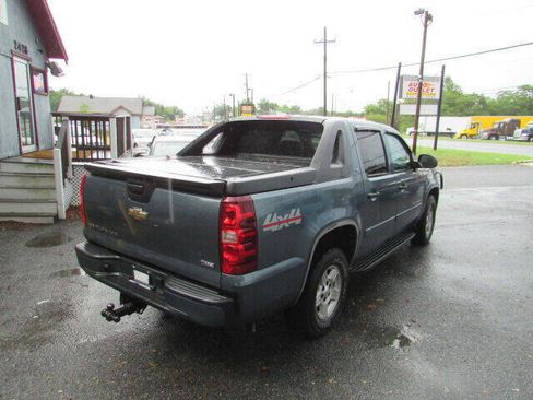 Used 2008 Chevrolet Avalanche LS image 7