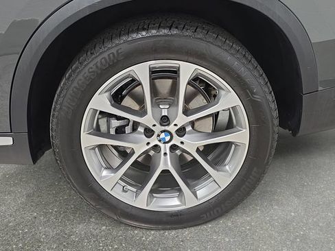 Certified 2026 BMW X5 xDrive40i w/ Premium Package AWD/4WD image 28
