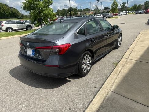 Used 2023 Honda Civic LX image 4