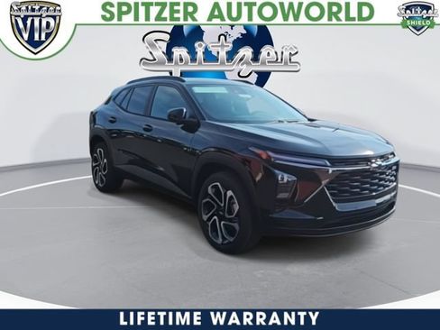 New 2026 Chevrolet Trax RS w/ Driver Confidence Package FWD image 2