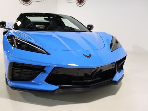 Used 2023 Chevrolet Corvette Stingray Preferred Conv w/ Battery Protection Package RWD image 25