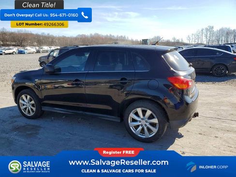 Used 2014 Mitsubishi Outlander Sport SE AWD/4WD image 3