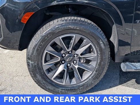 Used 2021 Chevrolet Tahoe Z71 w/ Z71 Signature Package image 5