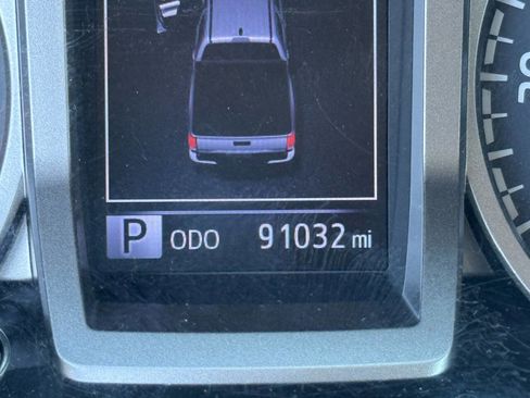 Used 2017 Toyota Tacoma SR5 image 22