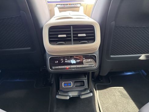New 2025 Mercedes-Benz GLS 63 AMG 4MATIC image 23