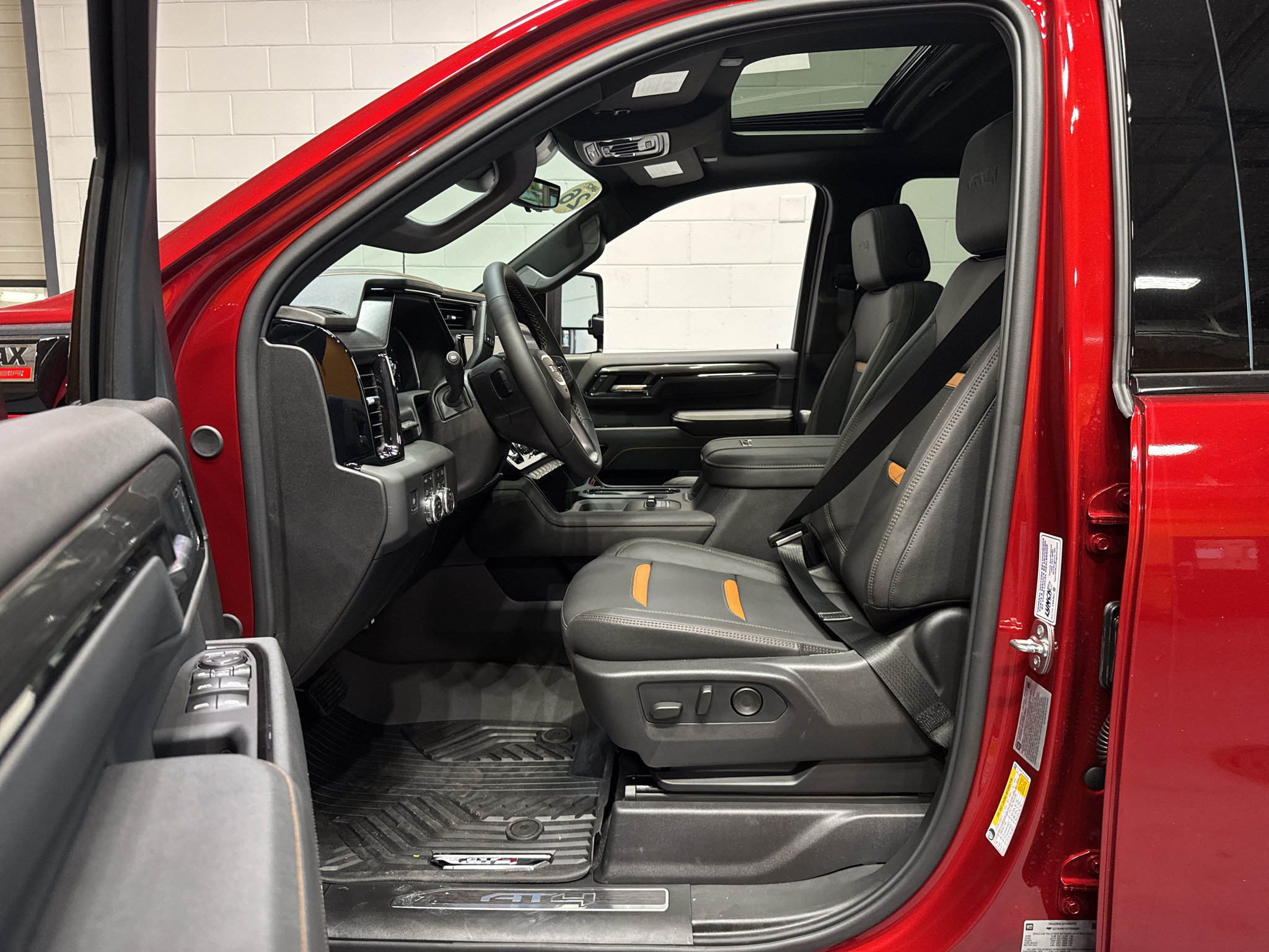 New 2026 GMC Sierra 2500 AT4 w/ AT4 Premium Plus Package AWD/4WD image 20