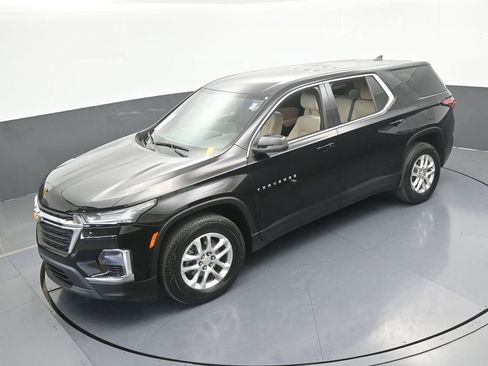 Used 2023 Chevrolet Traverse LS image 45