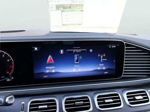 New 2026 Mercedes-Benz GLS 450 4MATIC image 23
