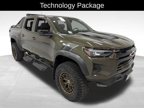 Certified 2025 Chevrolet Colorado ZR2 w/ Midnight Edition AWD/4WD image 6