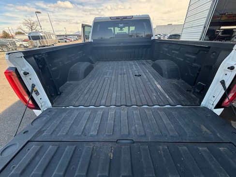 Used 2020 GMC Sierra 2500 Denali w/ Technology Package AWD/4WD image 38
