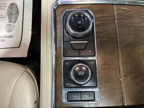 Used 2018 Ford Expedition Max Platinum image 22