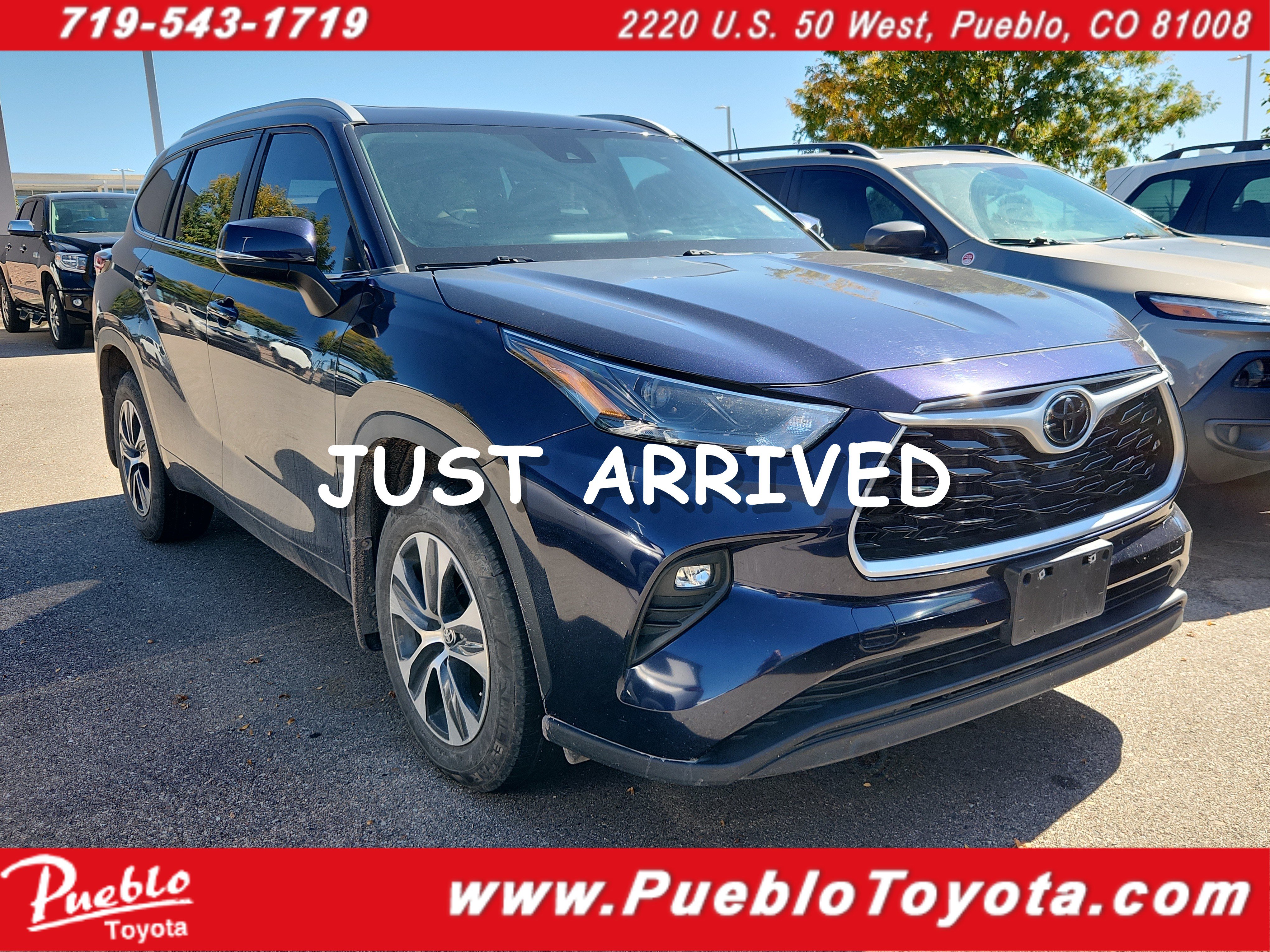 Used 2024 Toyota Highlander XLE AWD/4WD image 1