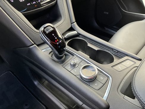 Certified 2022 Cadillac XT5 Luxury image 29