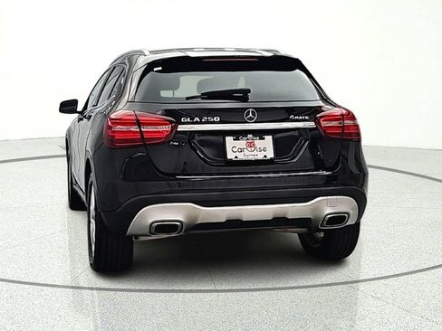 Used 2020 Mercedes-Benz GLA 250 4MATIC w/ Premium Package image 6