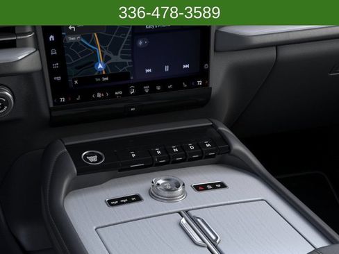 New 2026 Lincoln Navigator Reserve AWD/4WD image 15