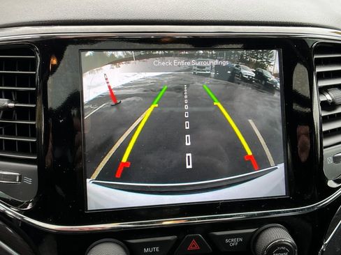 Used 2020 Jeep Grand Cherokee Overland image 19