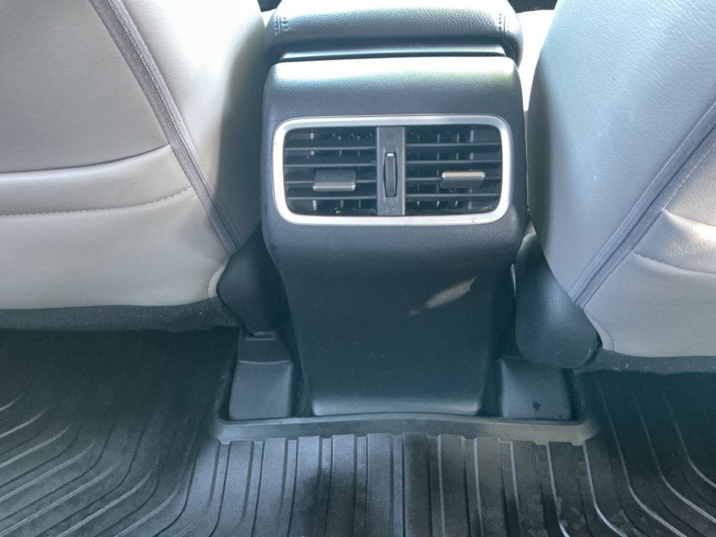 Used 2016 Honda CR-V EX-L image 31
