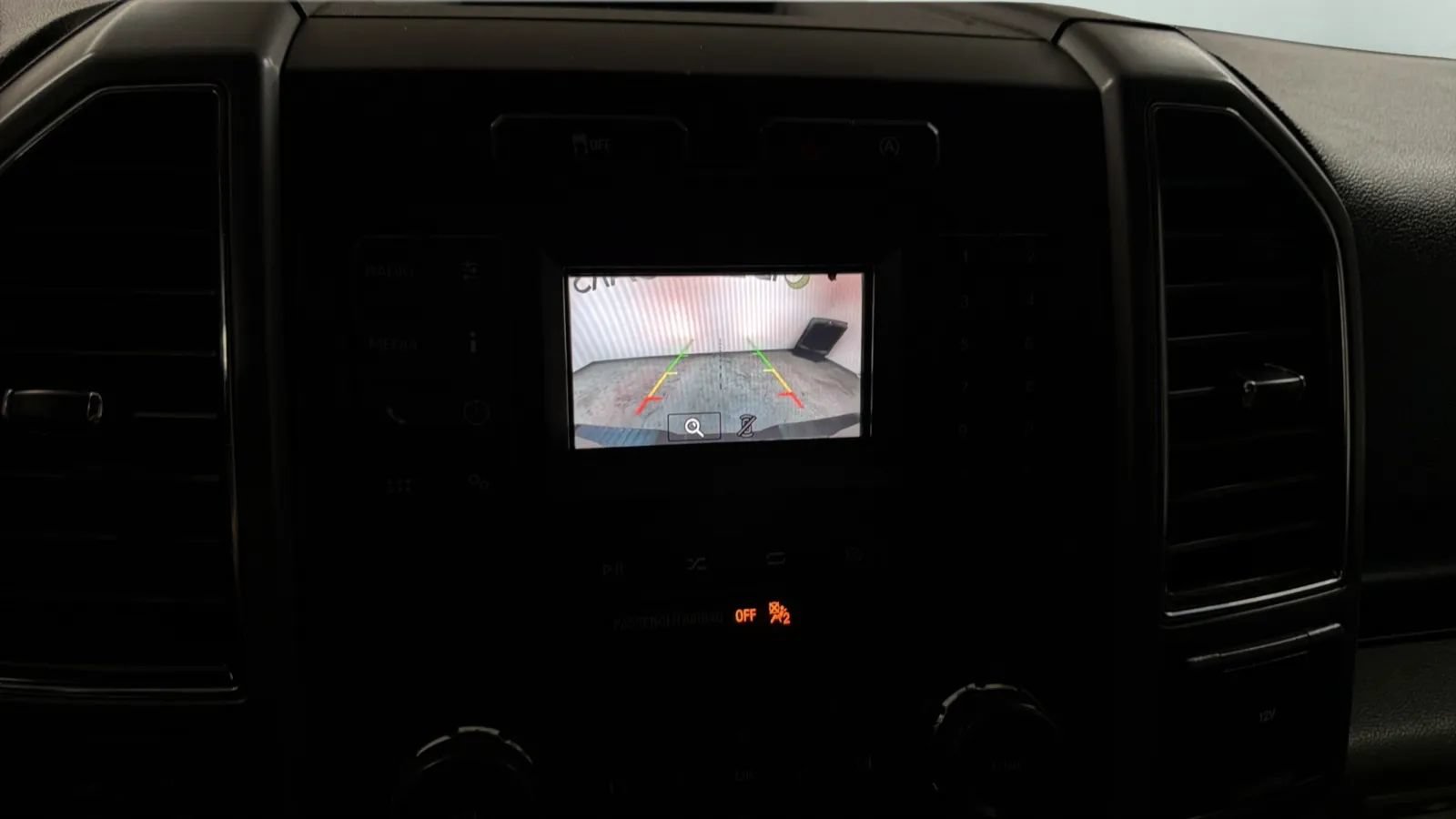 Used 2018 Ford F150 XLT AWD/4WD image 14