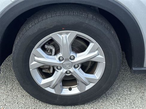 Used 2025 Honda HR-V LX image 11