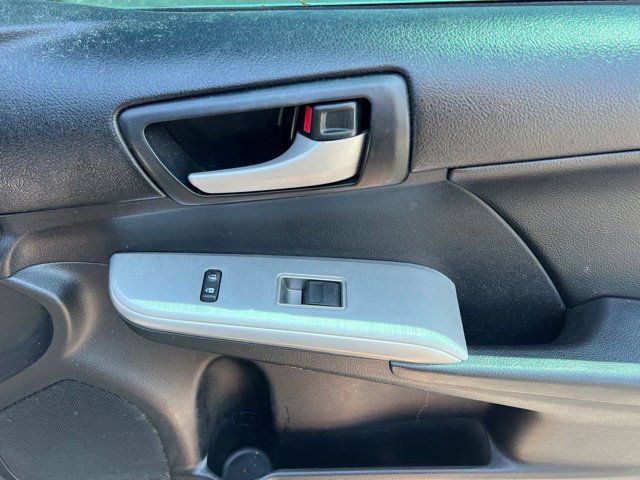 Used 2014 Toyota Camry SE w/ Fleet Convenience Package FWD image 28