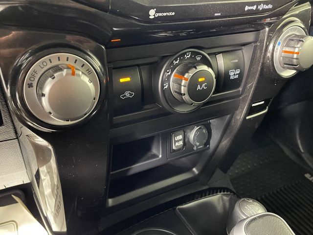 Used 2019 Toyota 4Runner TRD Off-Road AWD/4WD image 10