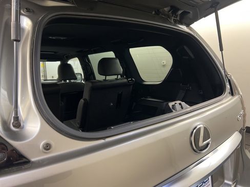 Used 2023 Lexus GX 460 Premium image 36
