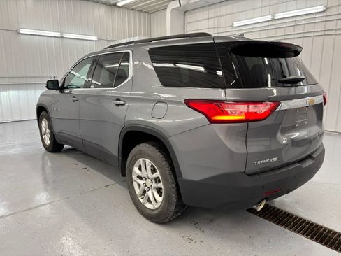 Used 2019 Chevrolet Traverse LT FWD image 4