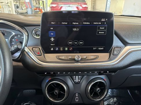 Certified 2025 Chevrolet Blazer LT FWD image 14