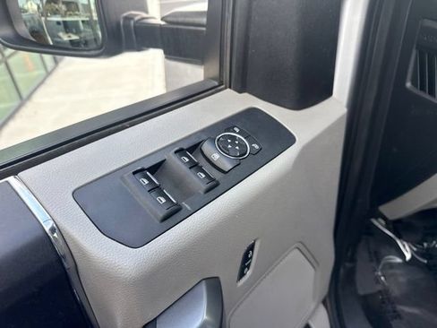 Used 2018 Ford F250 XLT w/ Snow Plow Prep Package AWD/4WD image 16