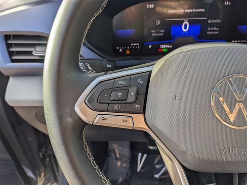 Used 2023 Volkswagen Taos SE image 27