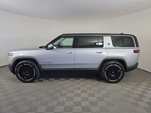 Used 2025 Rivian R1S Adventure AWD/4WD image 2