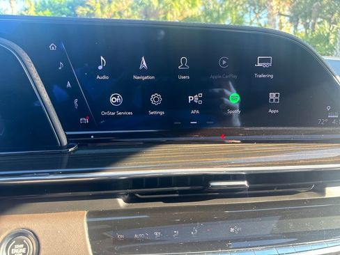 Used 2023 Cadillac Escalade Premium Luxury w/ Performance Package image 20