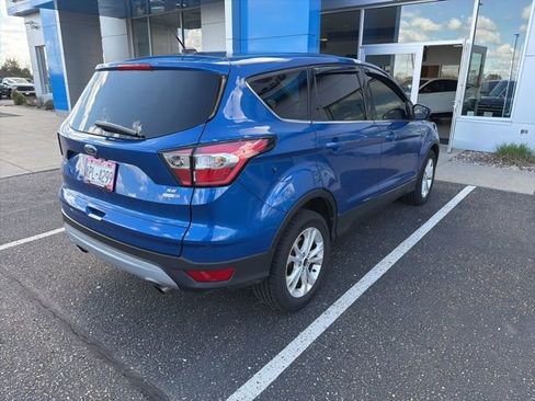 Used 2017 Ford Escape SE w/ SE Cold Weather Package image 3