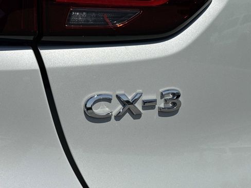 Used 2021 MAZDA CX-3 Sport FWD image 28