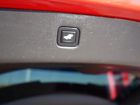 Used 2021 Chevrolet Blazer LT image 23