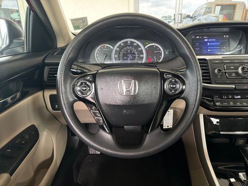 Used 2016 Honda Accord LX image 19