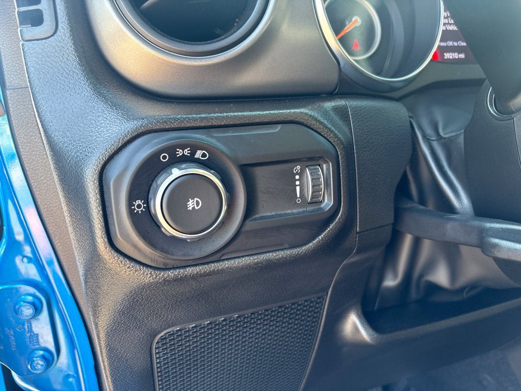 Used 2023 Jeep Wrangler Unlimited Sport AWD/4WD image 13