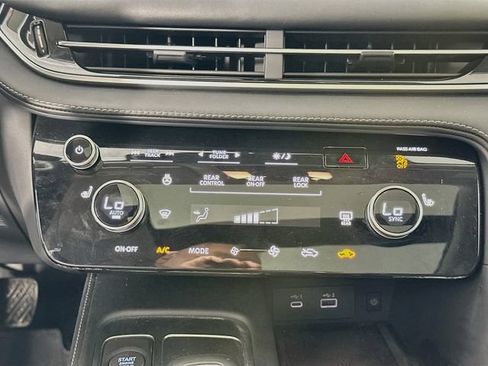 Used 2024 INFINITI QX60 Luxe AWD/4WD image 15