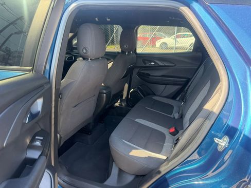 Used 2021 Chevrolet TrailBlazer LS FWD image 15