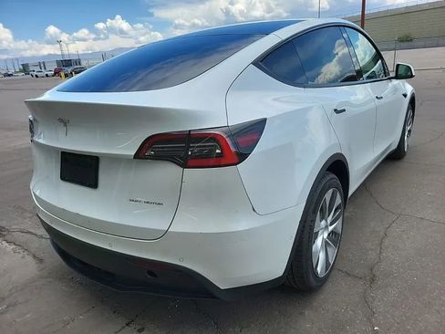 Used 2021 Tesla Model Y Long Range AWD/4WD image 2