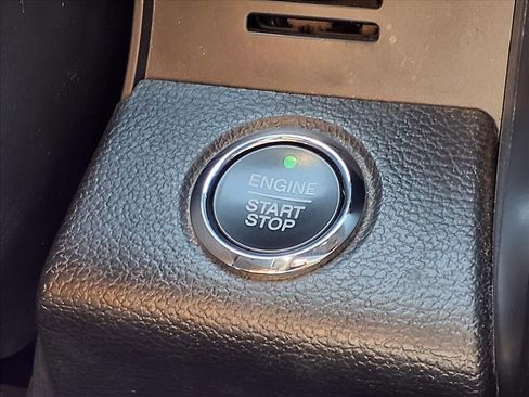 Used 2021 Ford Expedition Limited image 18