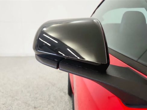 Used 2025 Ford Mustang Coupe RWD image 17