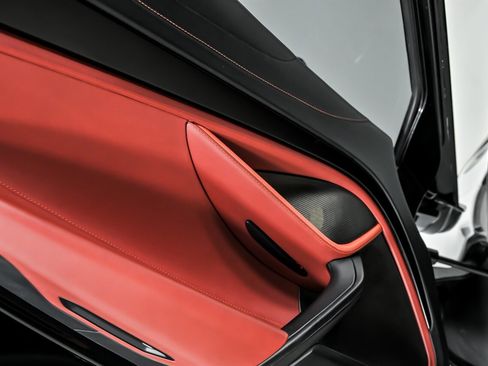 Used 2018 McLaren 720S Performance RWD image 20