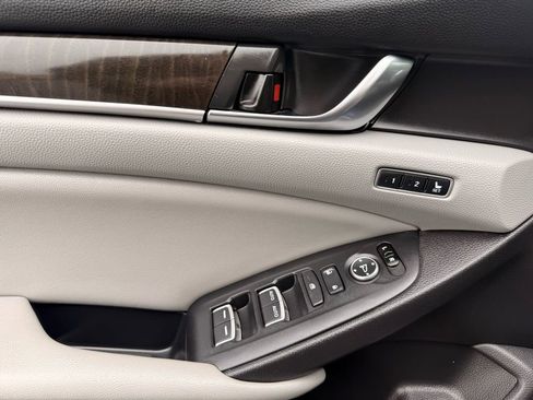 Used 2020 Honda Accord EX-L image 15