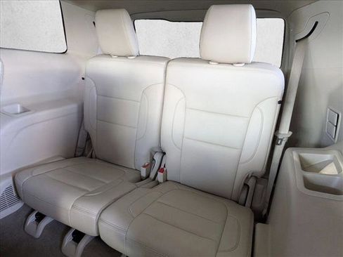Used 2020 GMC Acadia Denali w/ Technology Package FWD image 21