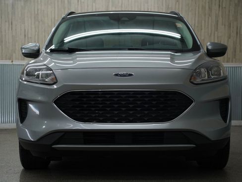 Used 2021 Ford Escape SE w/ Convenience Package FWD image 3